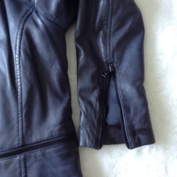 Massimo Dutti blue leather jacket - Picture 11 of 15